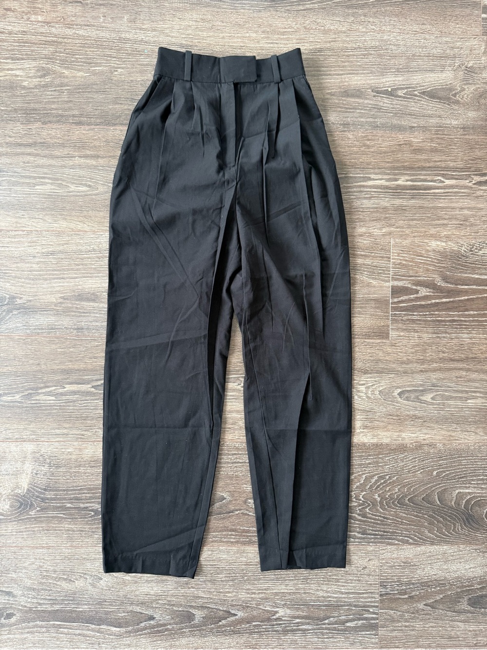 H&M Black High-Waist Pleated Women’s Trousers